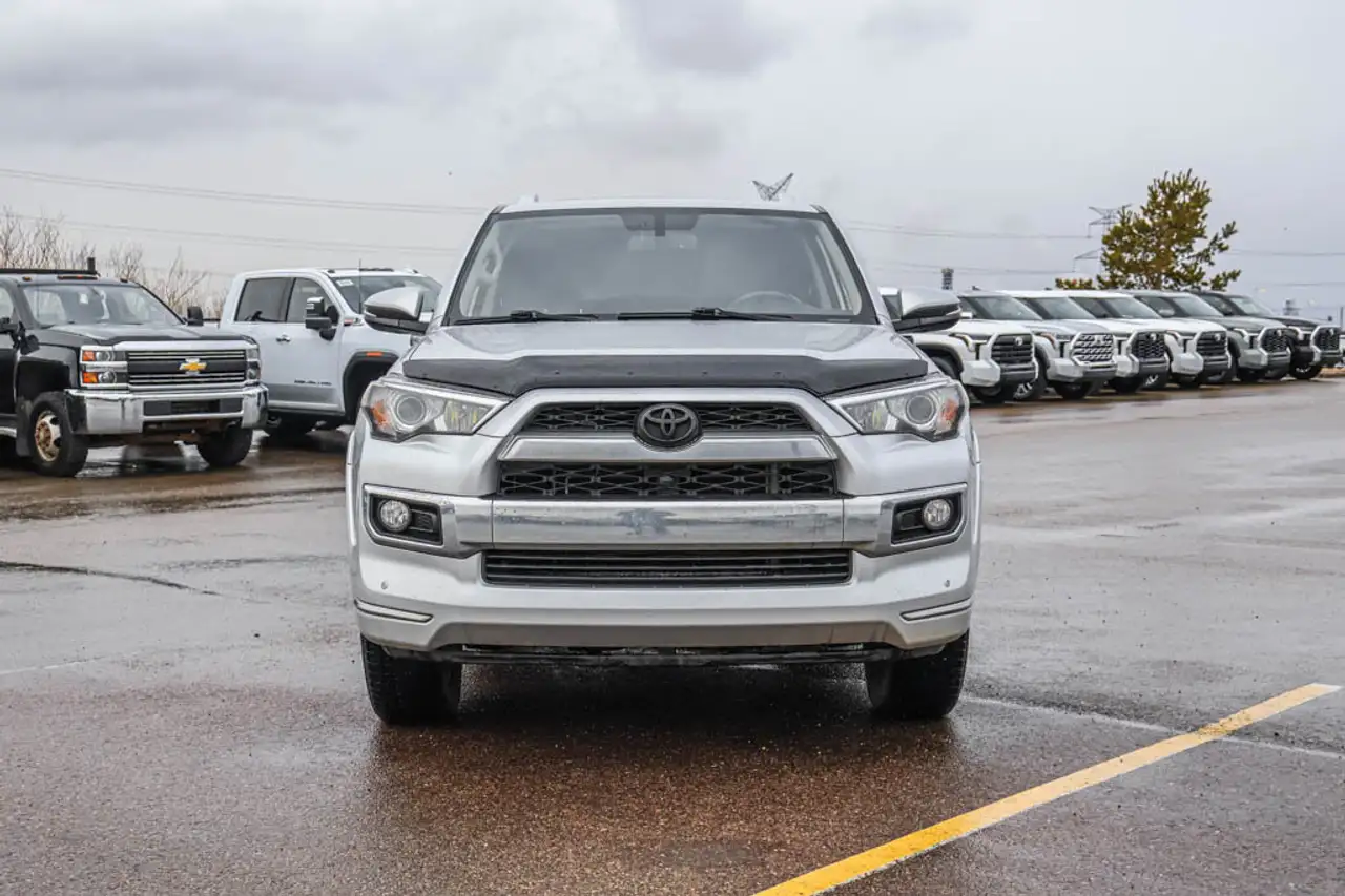 Toyota 4-Runner снимка Toyota 4-Runner