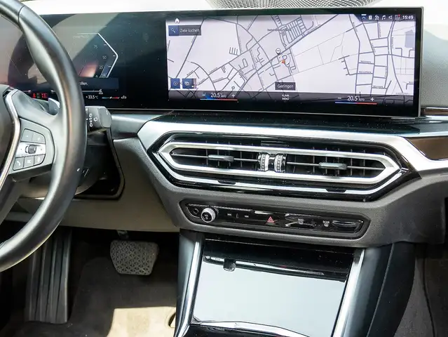 BMW 3 Series view 7