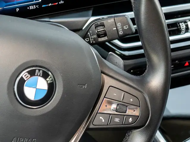 BMW 3 Series view 14