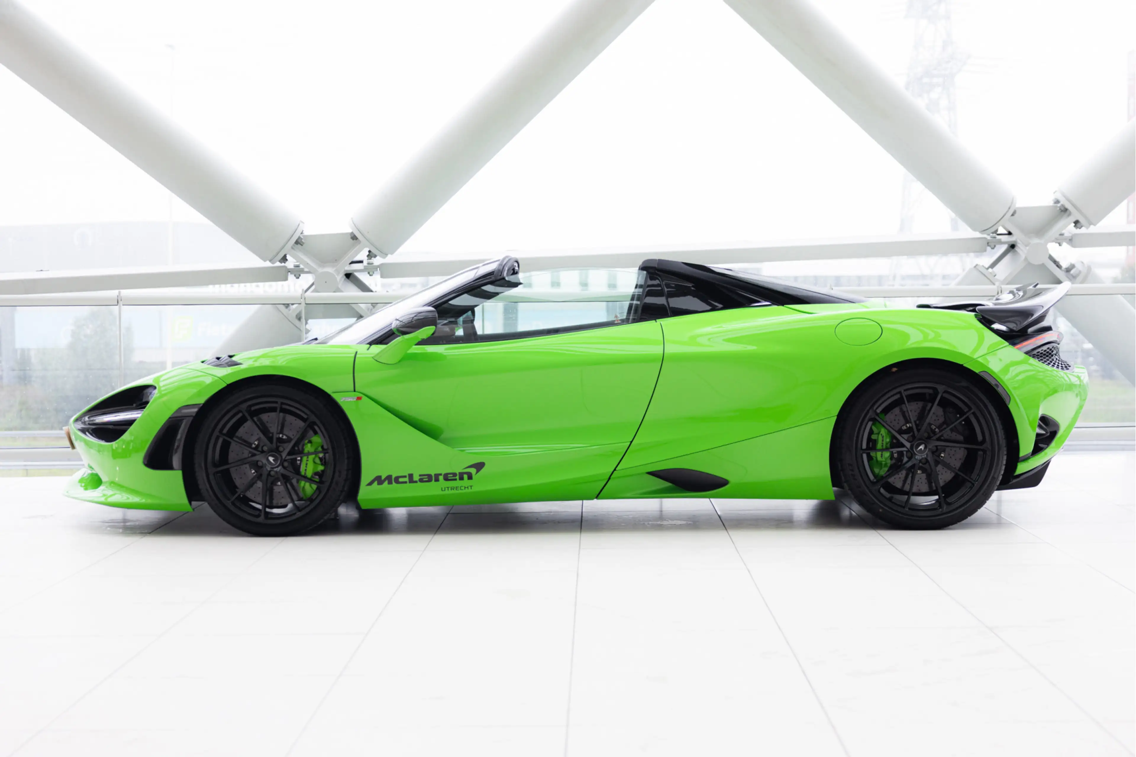 McLaren 750S Spider 4.0 V8 | Mantis Green | Full Carbon | P1 Se — photo 10