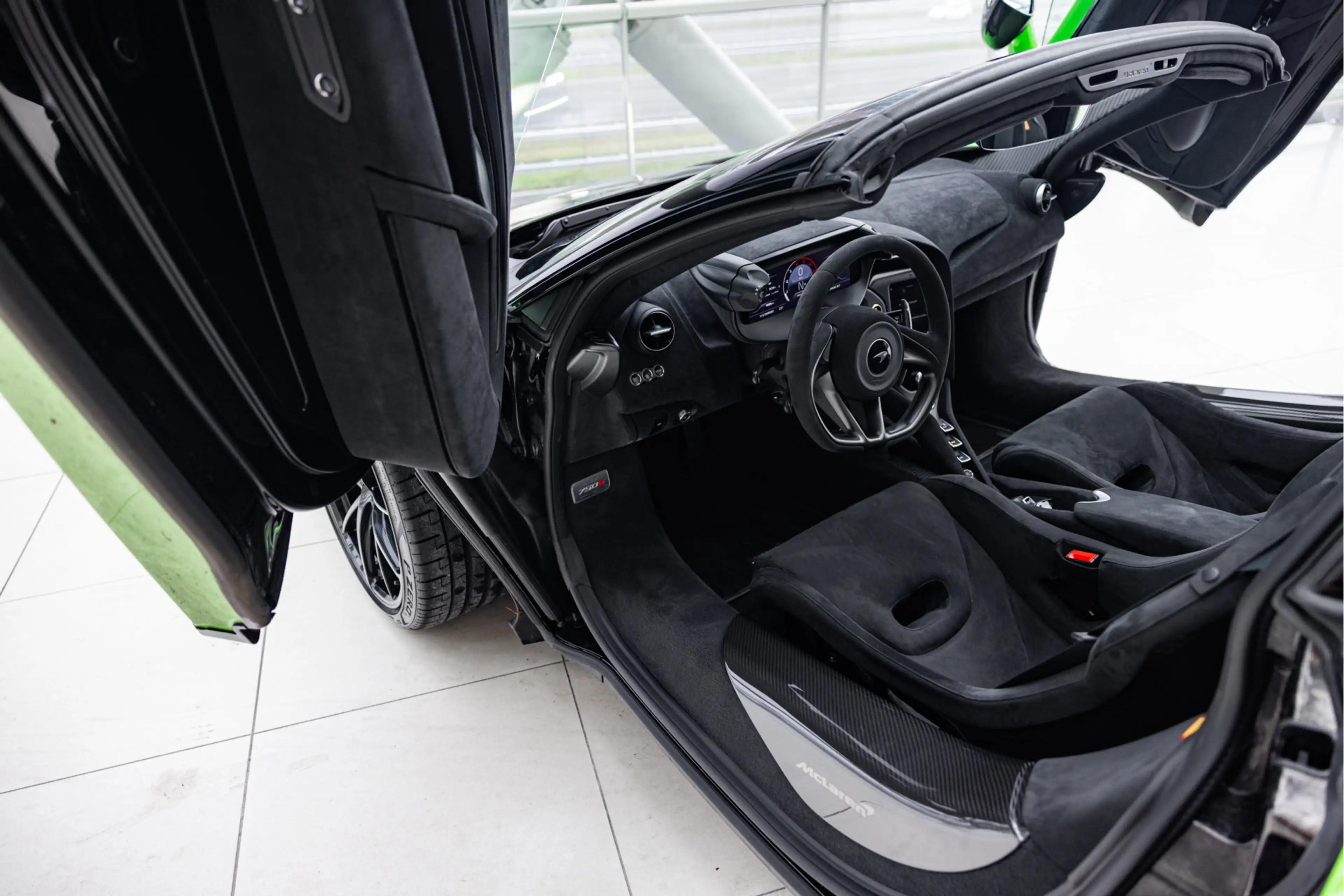 McLaren 750S Spider 4.0 V8 | Mantis Green | Full Carbon | P1 Se — photo 15