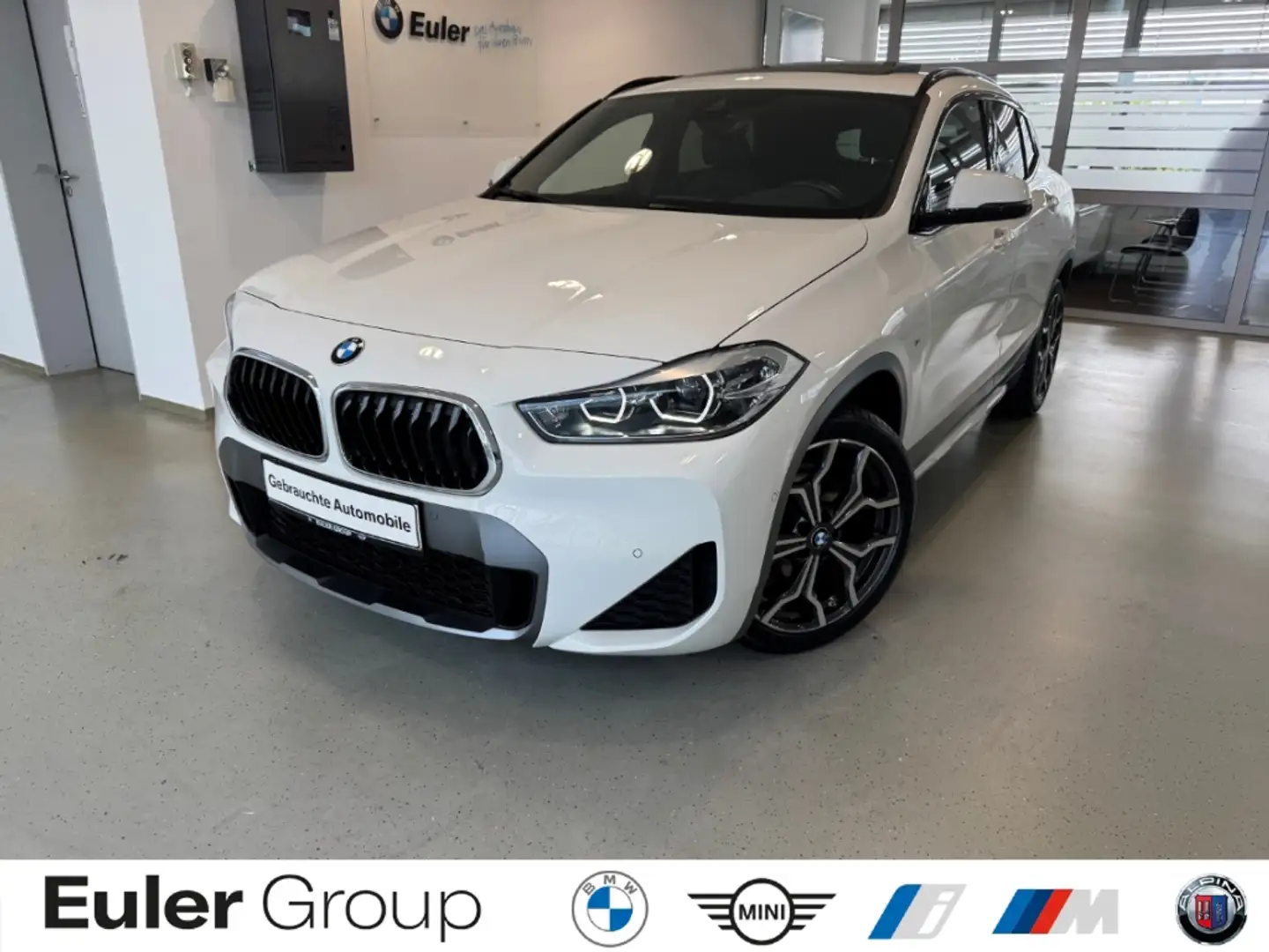 BMW X2 sDrive18i A El. Panodach Panorama Navi LED El. Hec Weiß - 1