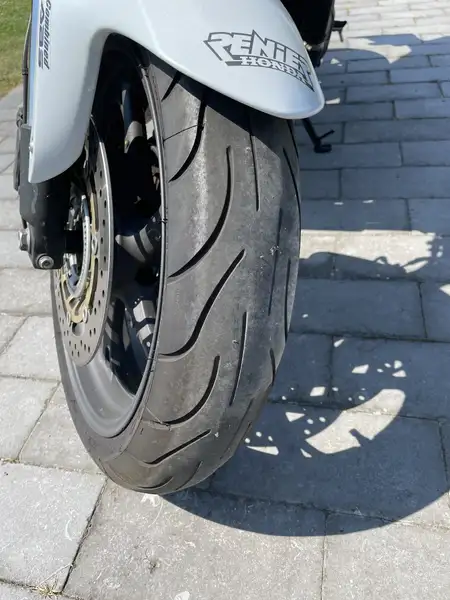 Honda Hornet - foto 4