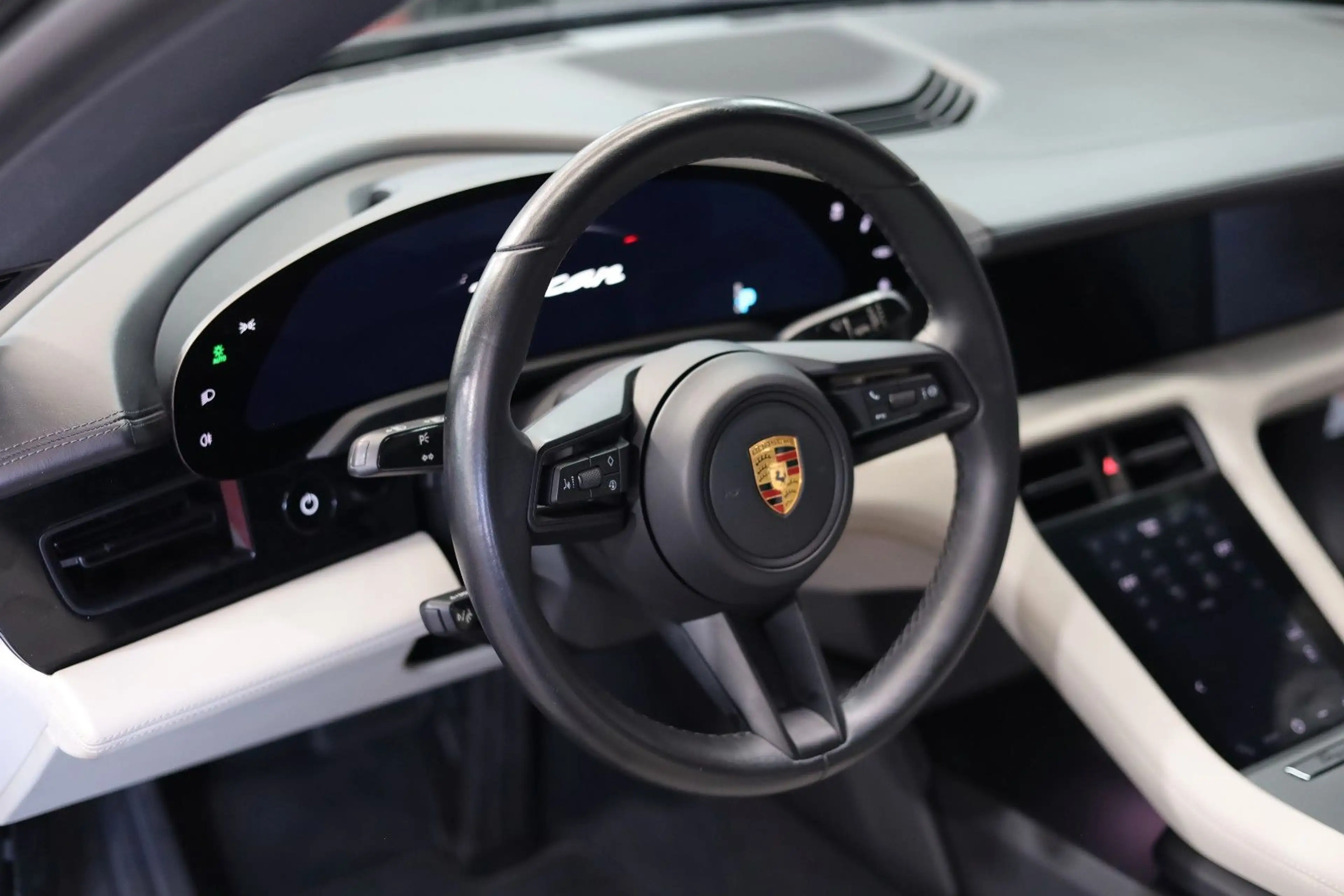Porsche Taycan 4 S*93;4KwH*571PS*ACC*Pano*360°Sound — photo 12