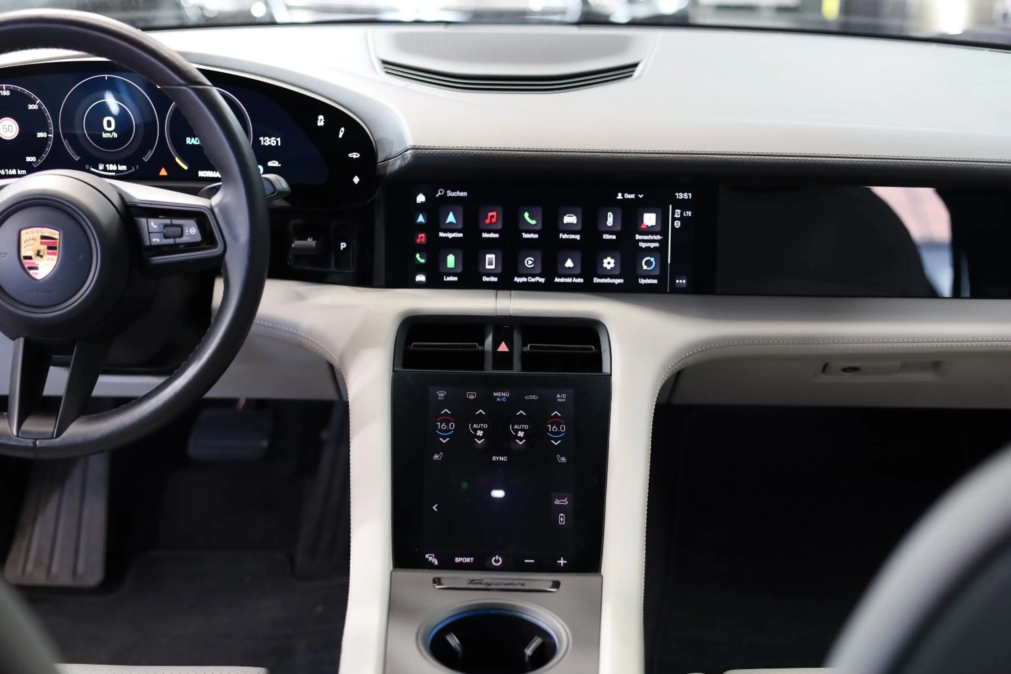 Porsche Taycan 4 S*93;4KwH*571PS*ACC*Pano*360°Sound — photo 6