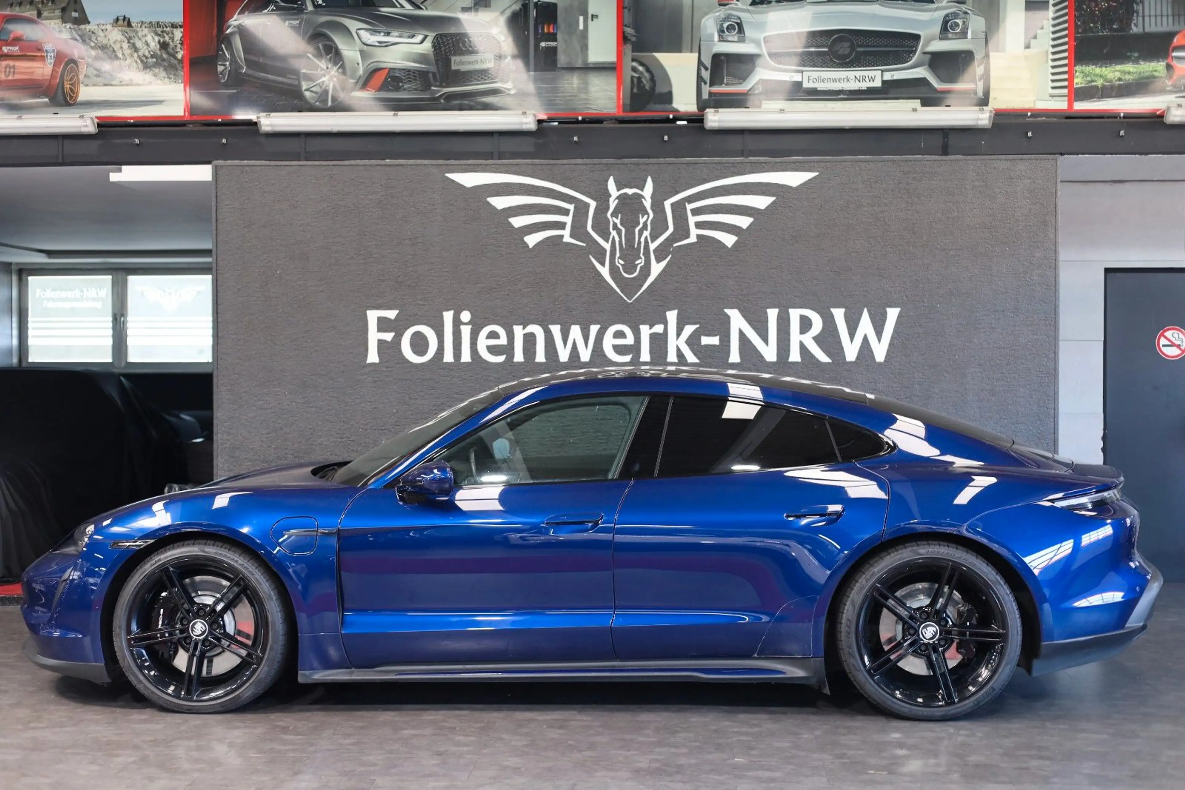 Porsche Taycan 4 S*93;4KwH*571PS*ACC*Pano*360°Sound — photo 9