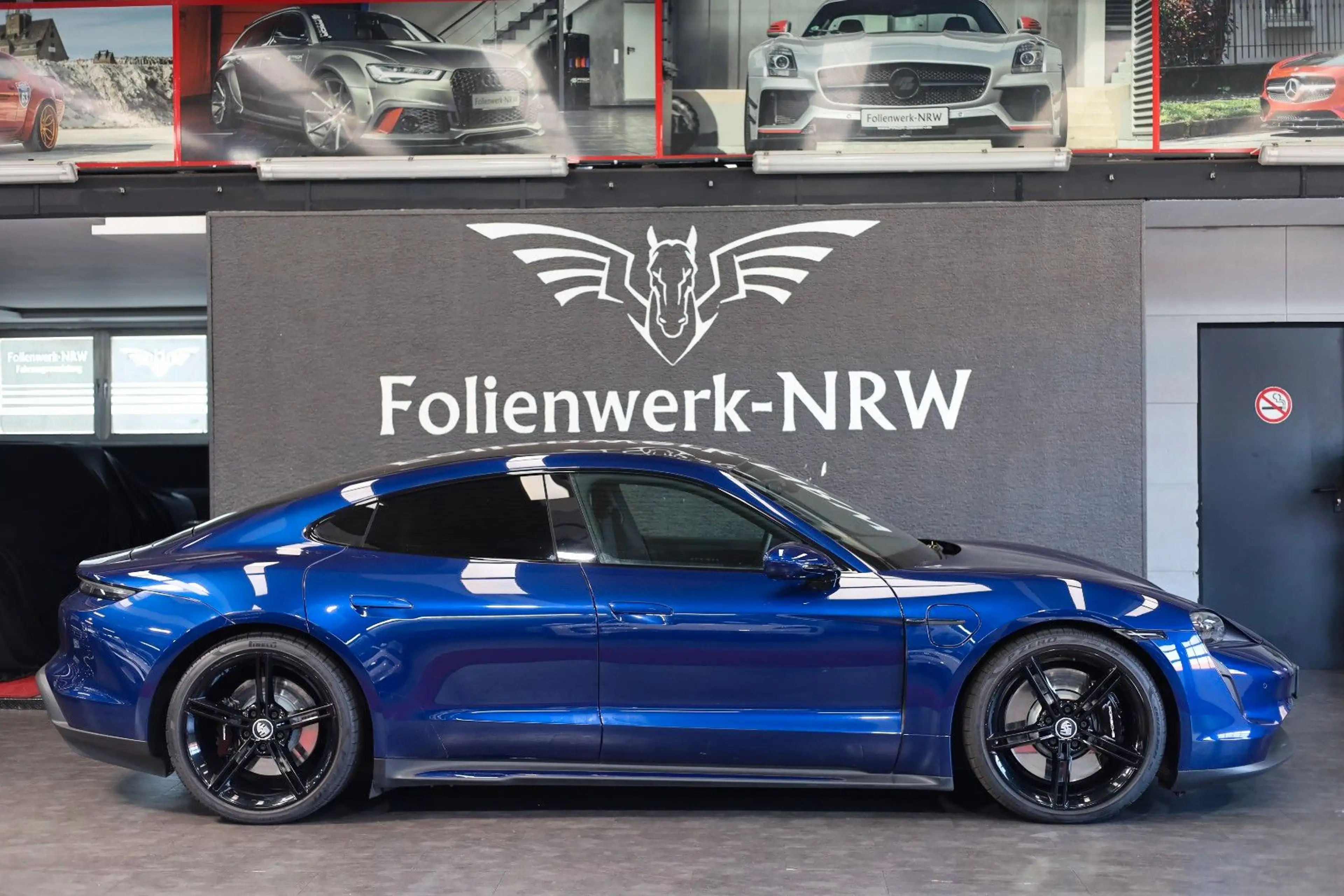 Porsche Taycan 4 S*93;4KwH*571PS*ACC*Pano*360°Sound — photo 3