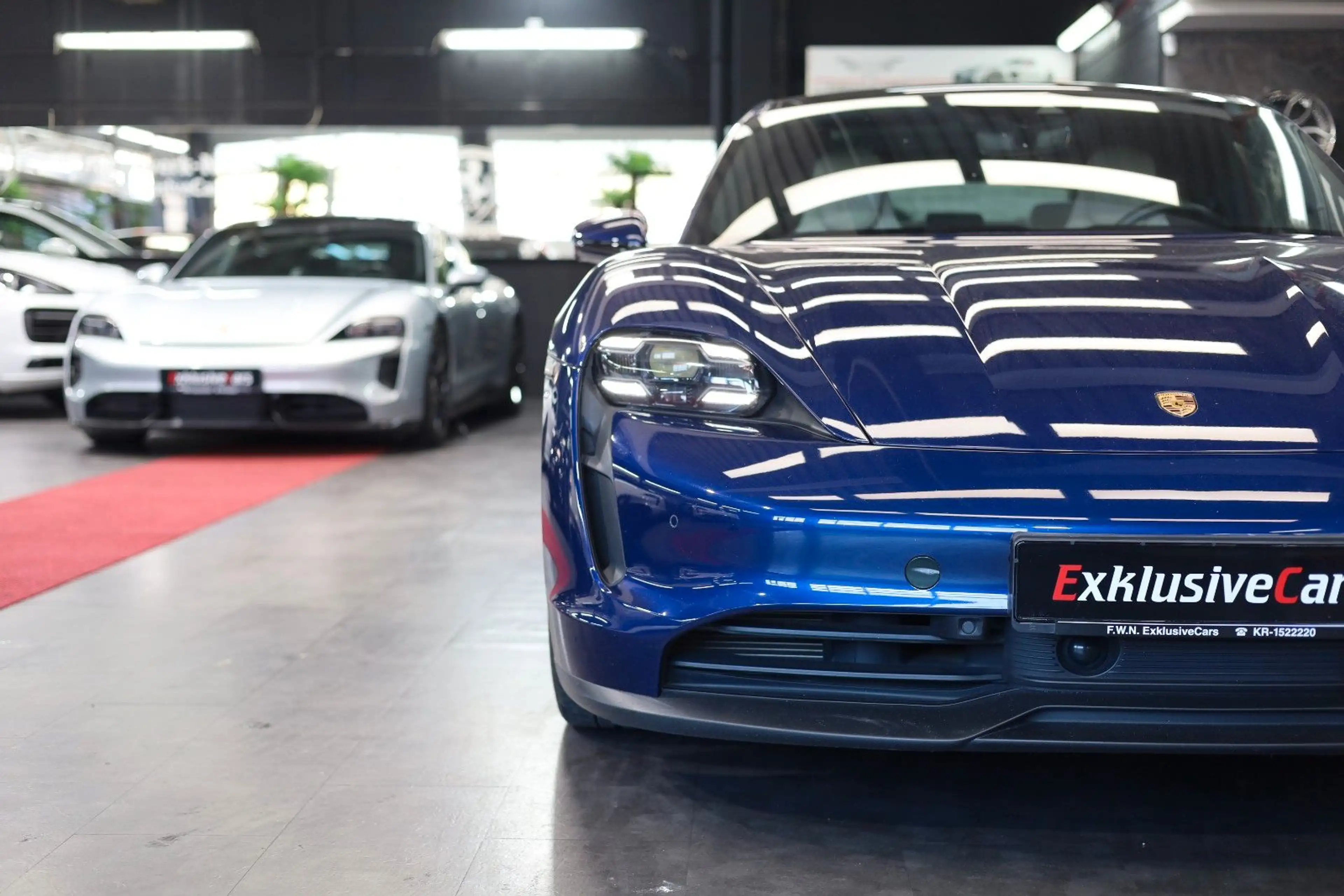 Porsche Taycan 4 S*93;4KwH*571PS*ACC*Pano*360°Sound — photo 13