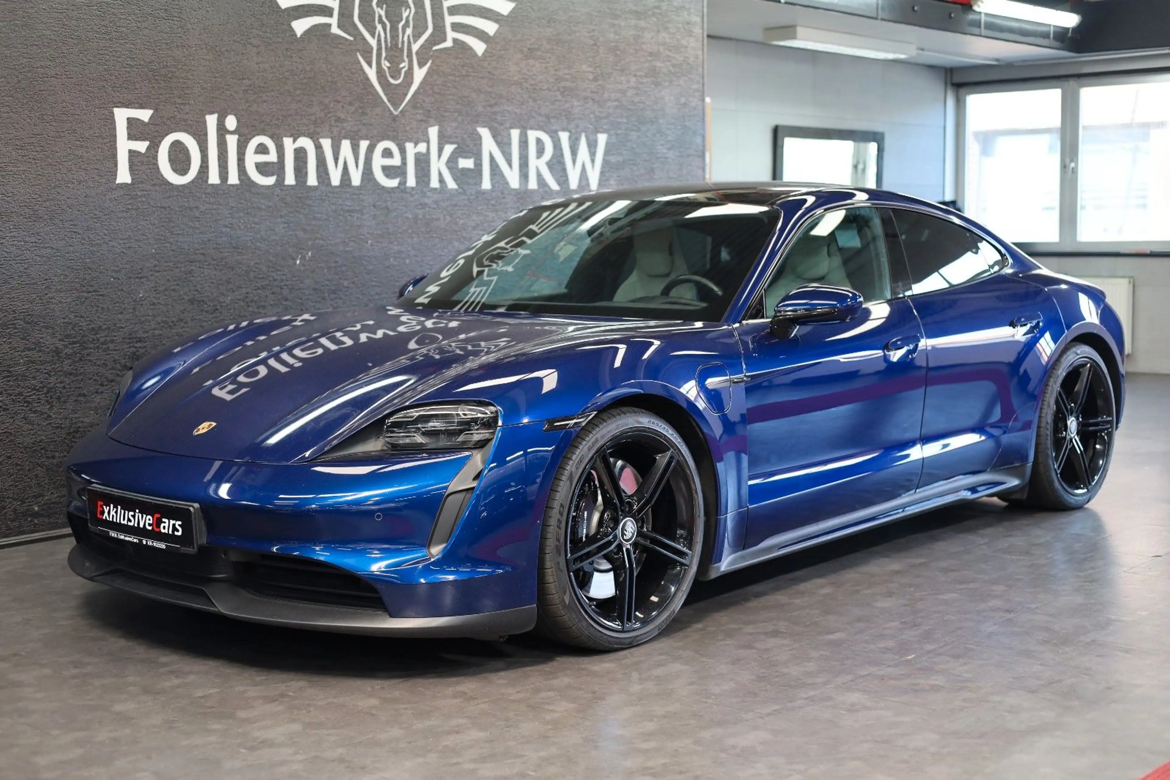 Porsche Taycan 4 S*93;4KwH*571PS*ACC*Pano*360°Sound — photo 7