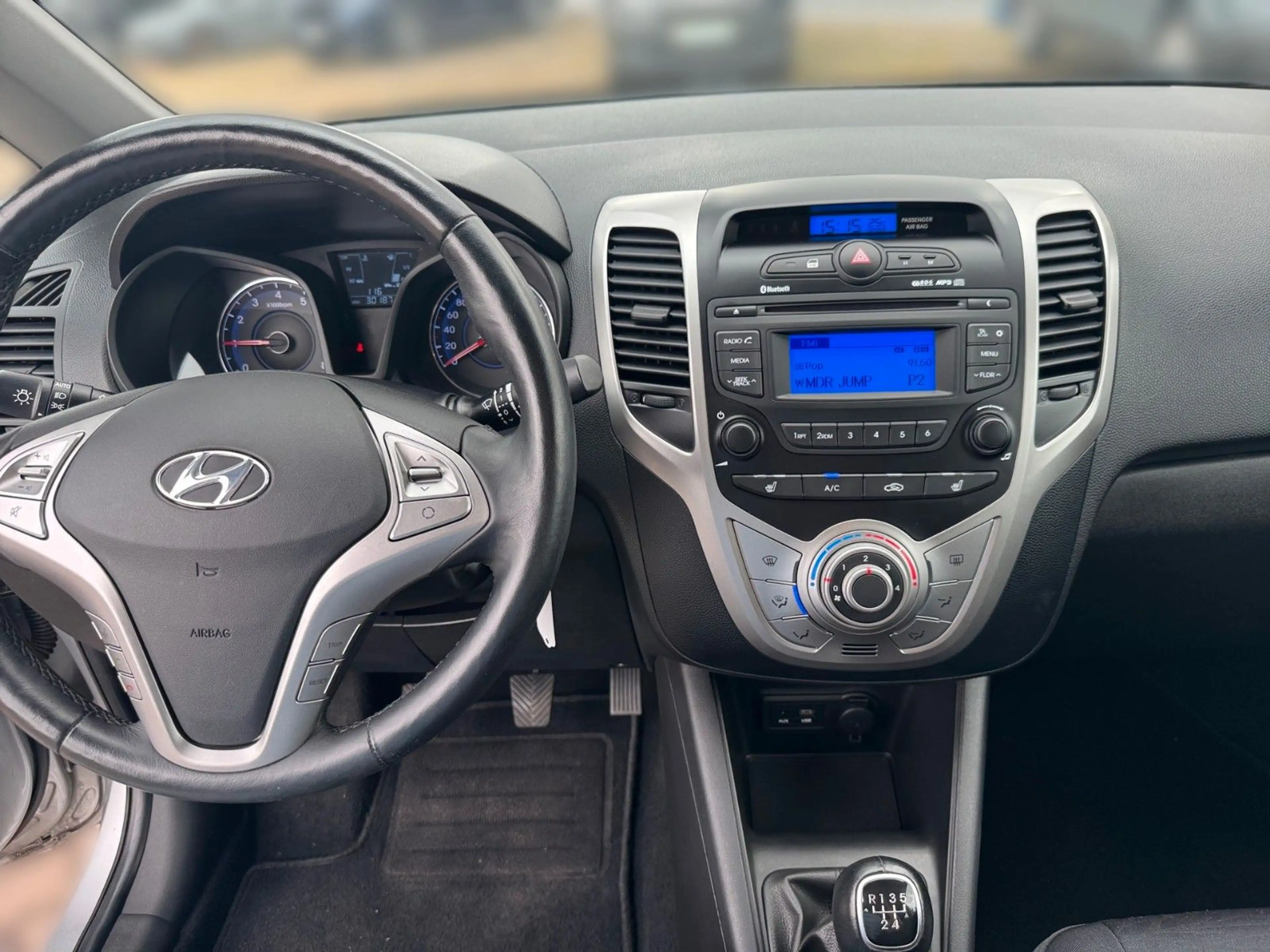 Hyundai iX20 1.4 blue YES! PDC SZH LKHZ BLUETOOTH — photo 10