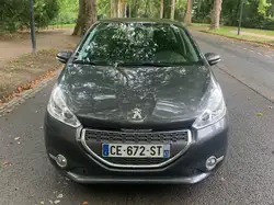 Peugeot 208 1.6 VTi 120ch BVM5Allure