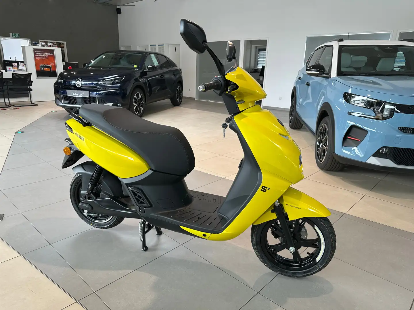 Peugeot Kisbee E Geel - 2