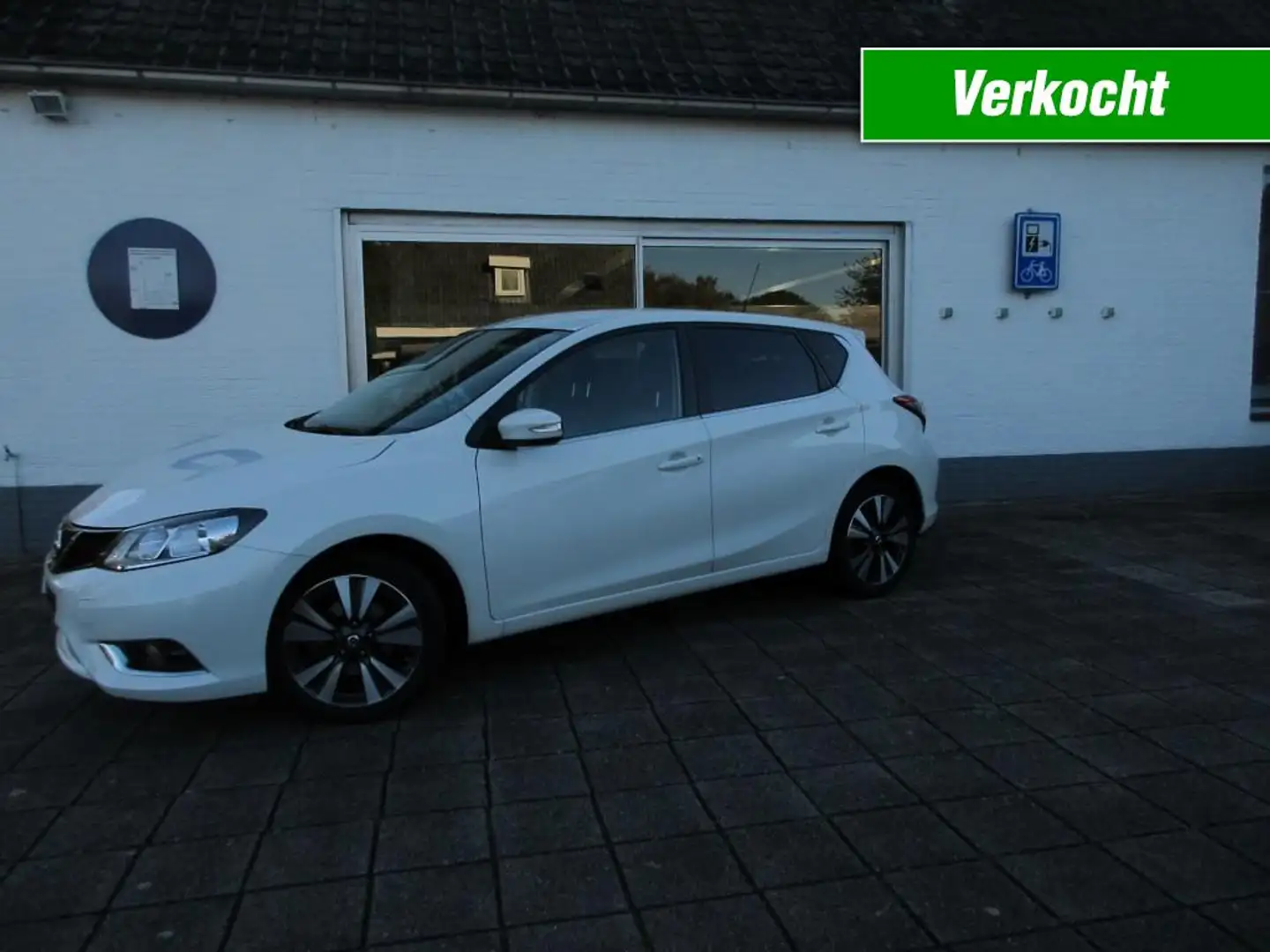 Nissan Pulsar 1.5 DCi N-Connecta Wit - 1