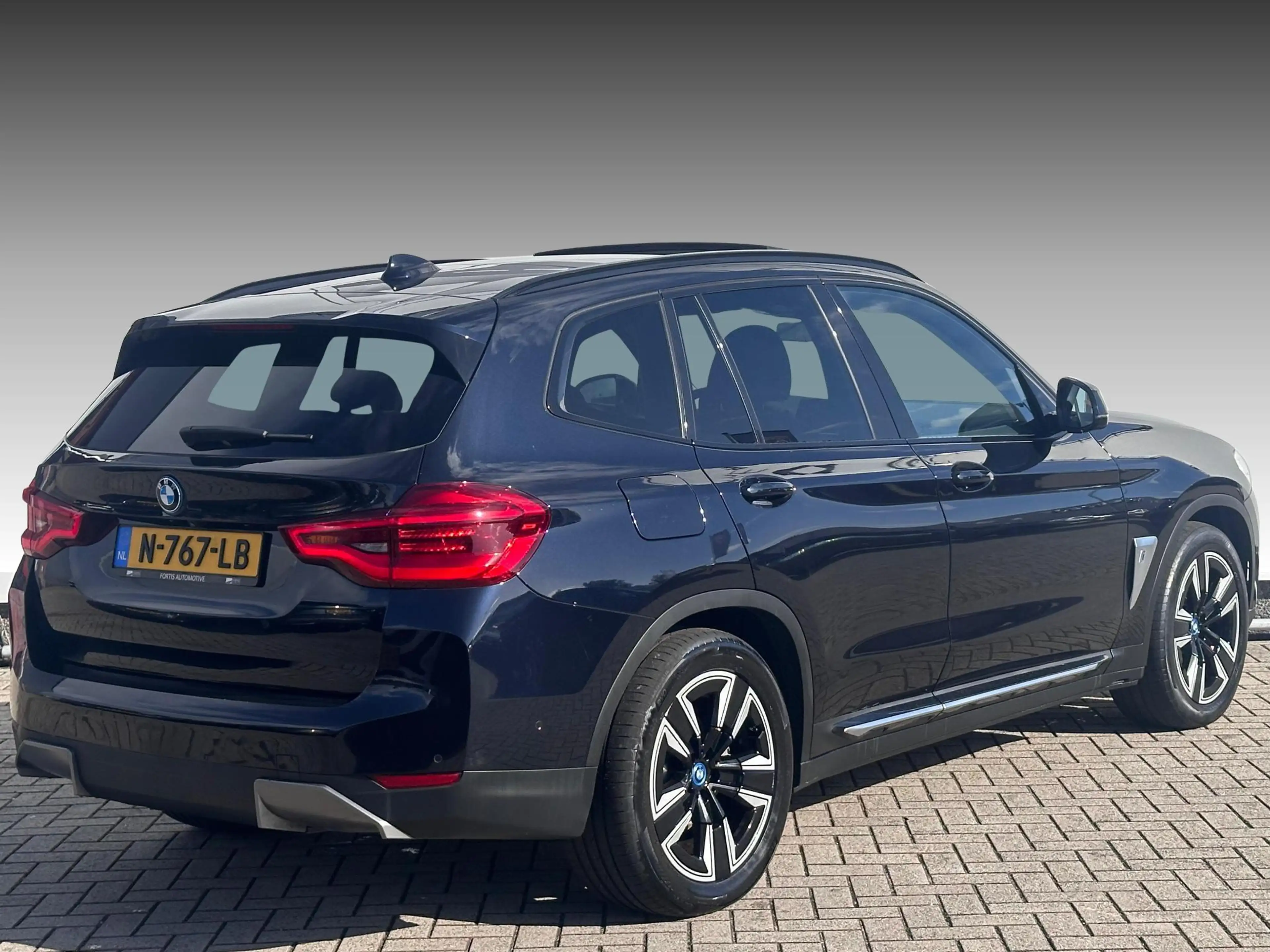 BMW iX3 Executive 80 kWh NL-AUTO | PANODAK | TREKHAAK| SOH — photo 2