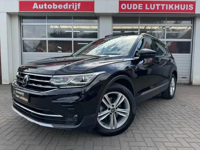 Volkswagen Tiguan 1.5TSI 150PK DSG Elegance Pano IQ-Light Virtual AC