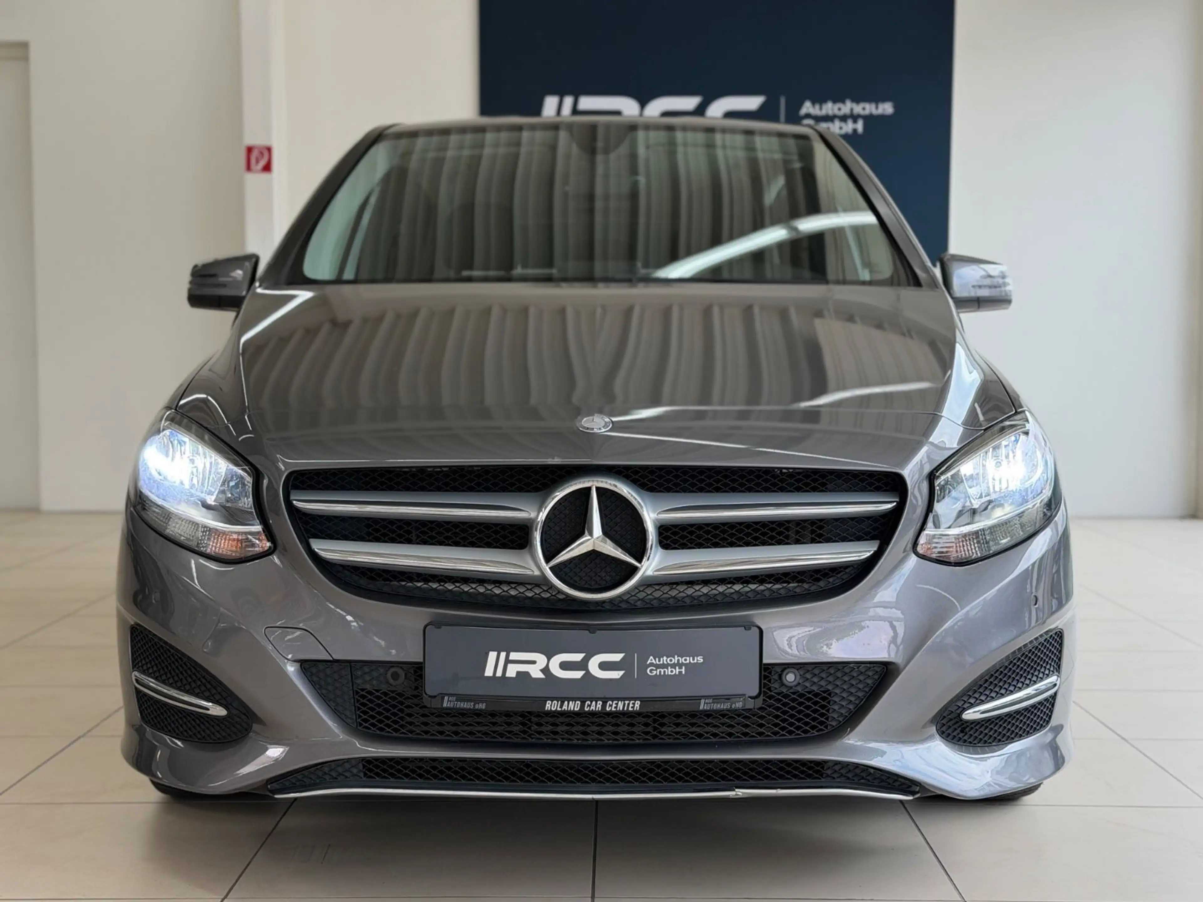 Mercedes-Benz B 180 d Automatik Navi — photo 2