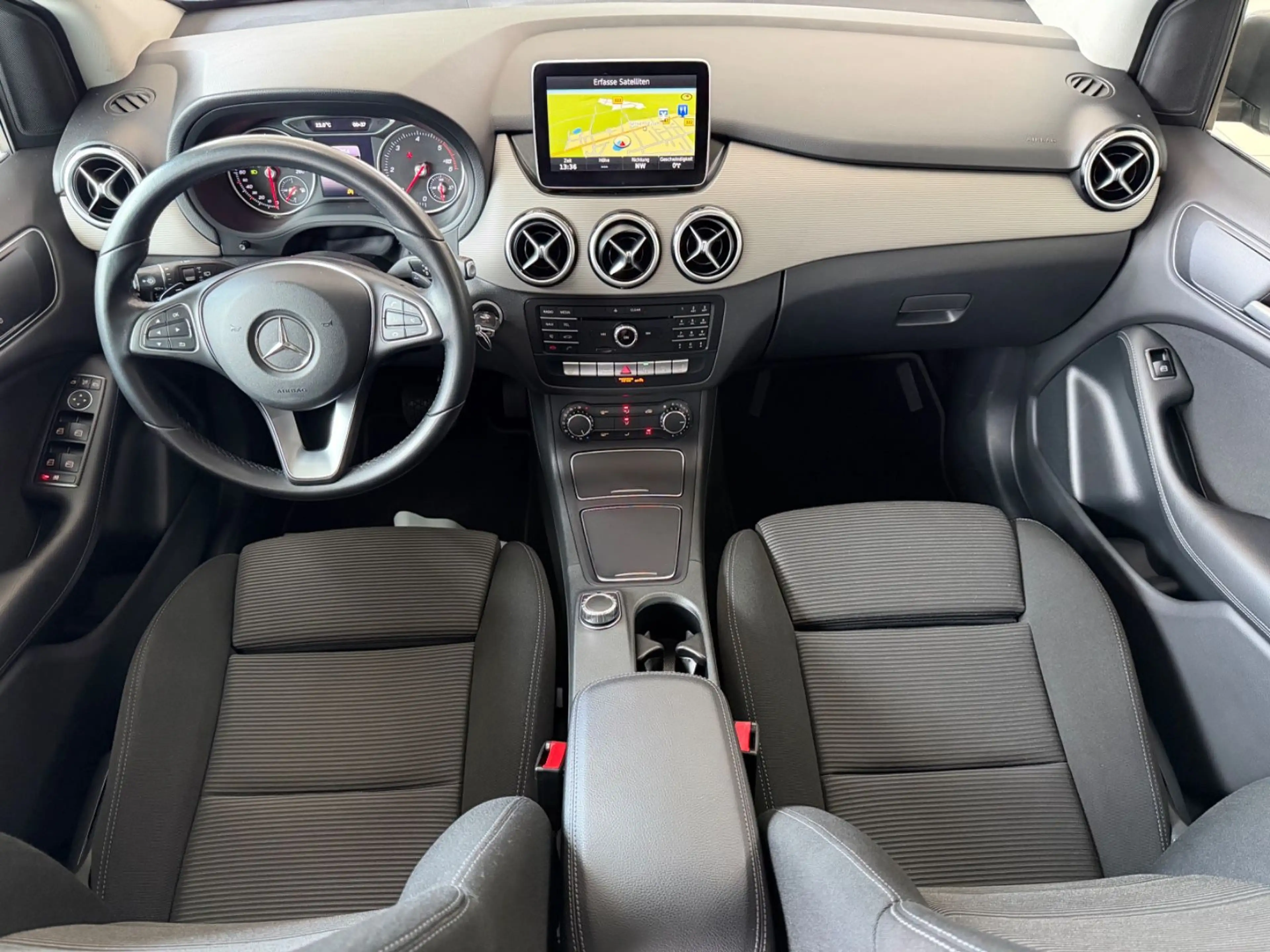 Mercedes-Benz B 180 d Automatik Navi — photo 12