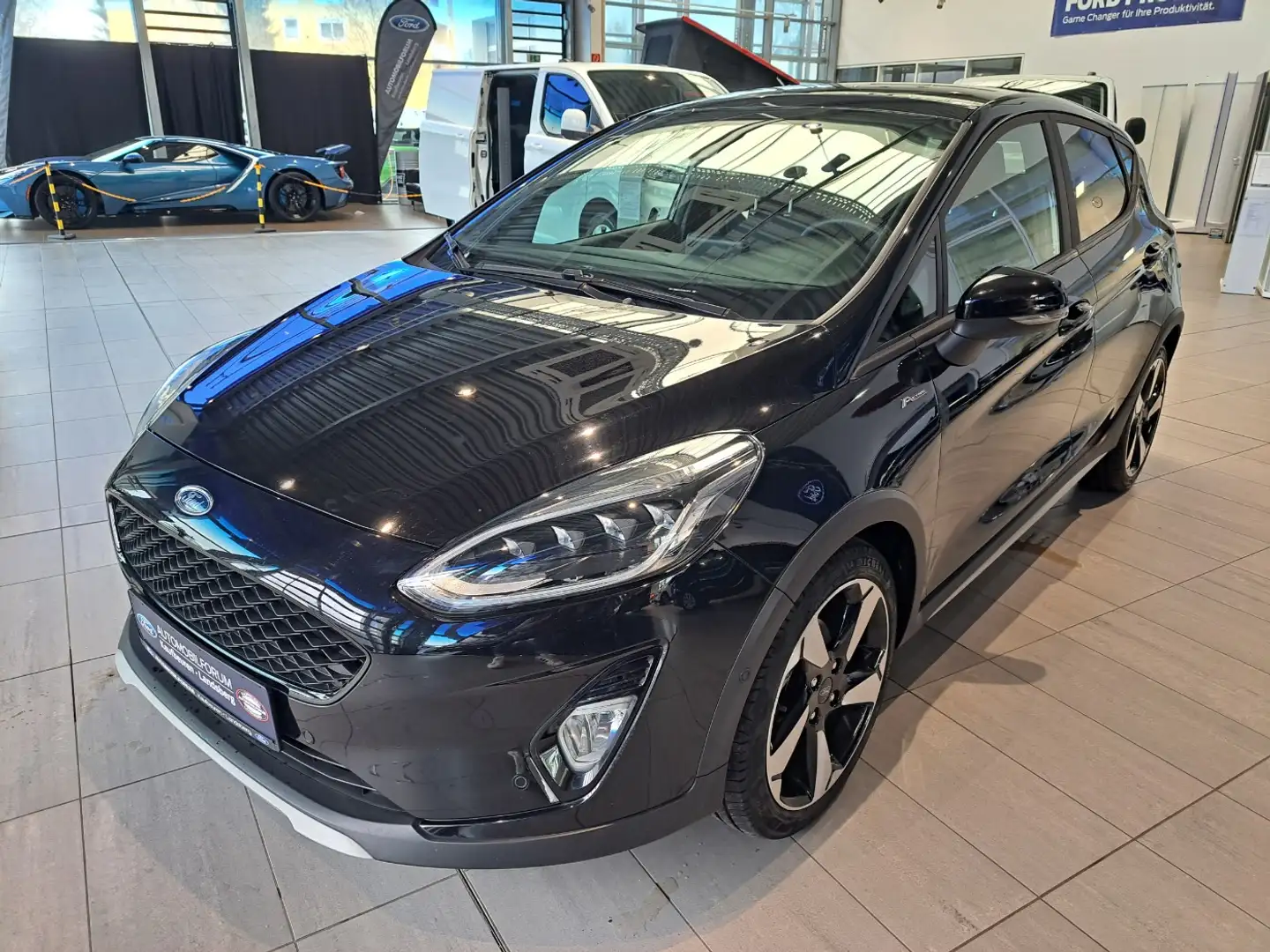 Ford Fiesta 1.0 EcoBoost Active LED Pano SHZ KlimaA Black - 2
