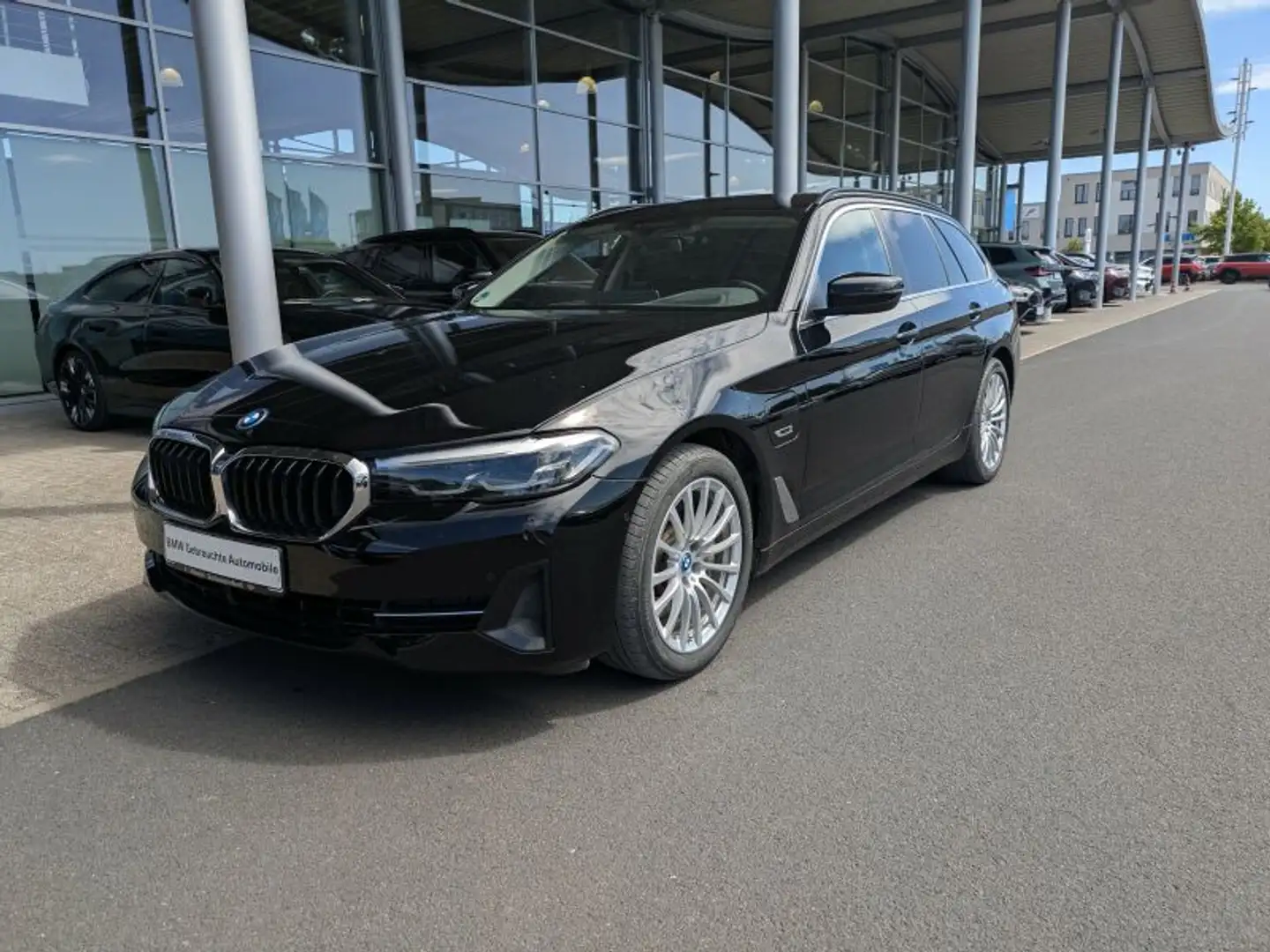 BMW 530 e Tour. LiveCockpit. HeadUp. AHK. Schwarz - 2