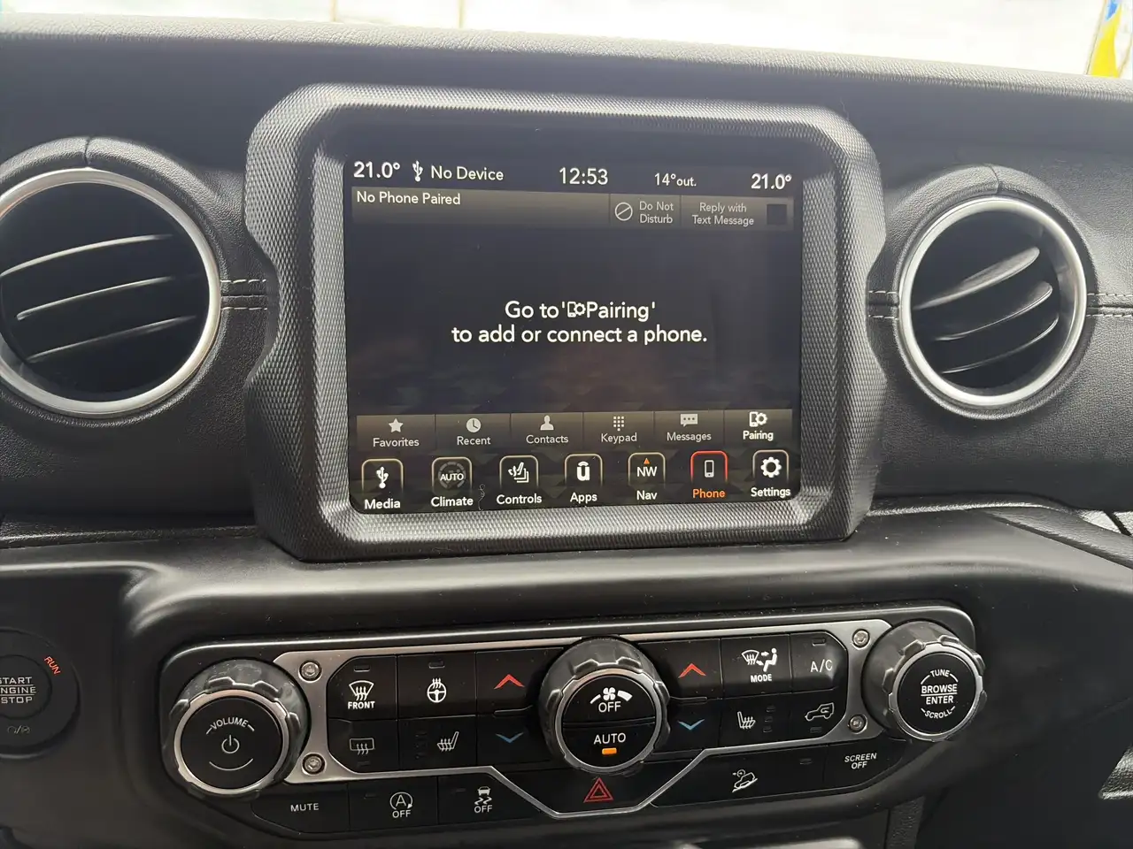 Jeep Wrangler снимка Jeep Wrangler
