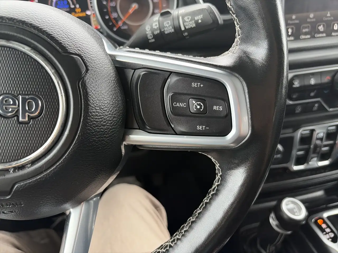 Jeep Wrangler снимка Jeep Wrangler