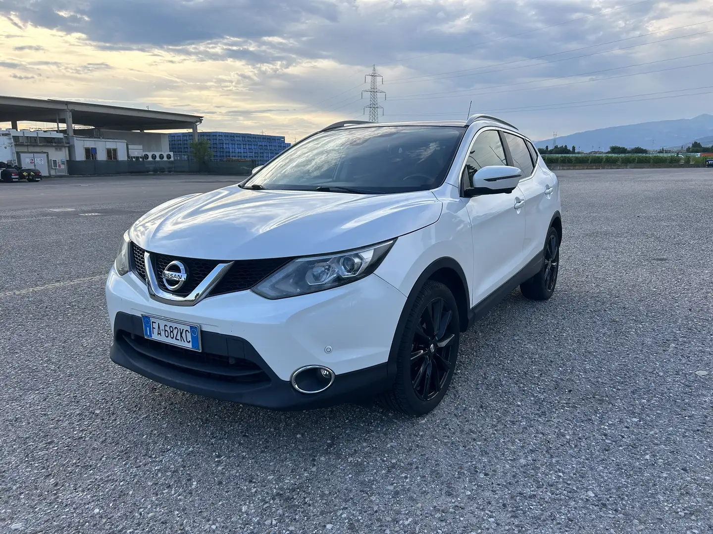 Nissan Qashqai - 1