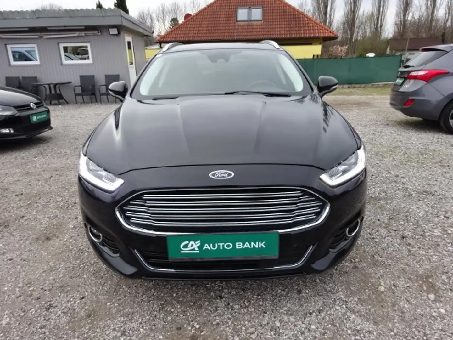 Ford Mondeo Titanium Pickerl neu 08.2026 Serviceheft voll. Schwarz - 2