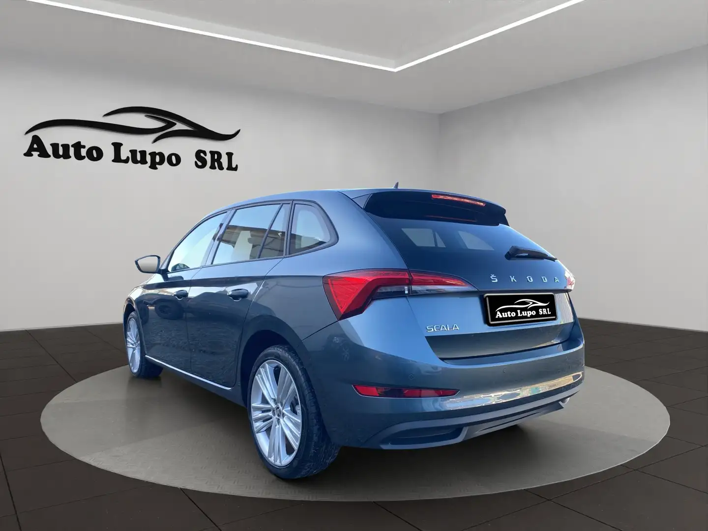 Skoda Scala Scala 2019 1.6 tdi Style 115cv dsg Grey - 2