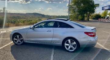 W coupe