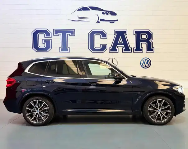 BMW X3 view 4