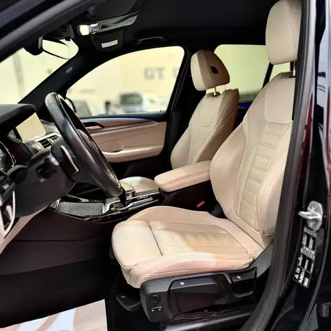 BMW X3 view 12