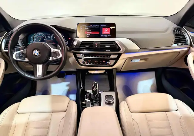 BMW X3 view 10