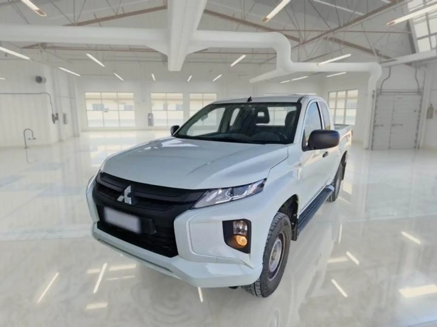 Mitsubishi L200 CLUB CAB 2.3d Invite 4wd 150cv - GB050PS - 2