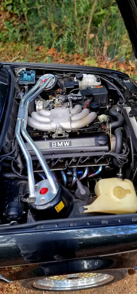 BMW 325i, foto 8