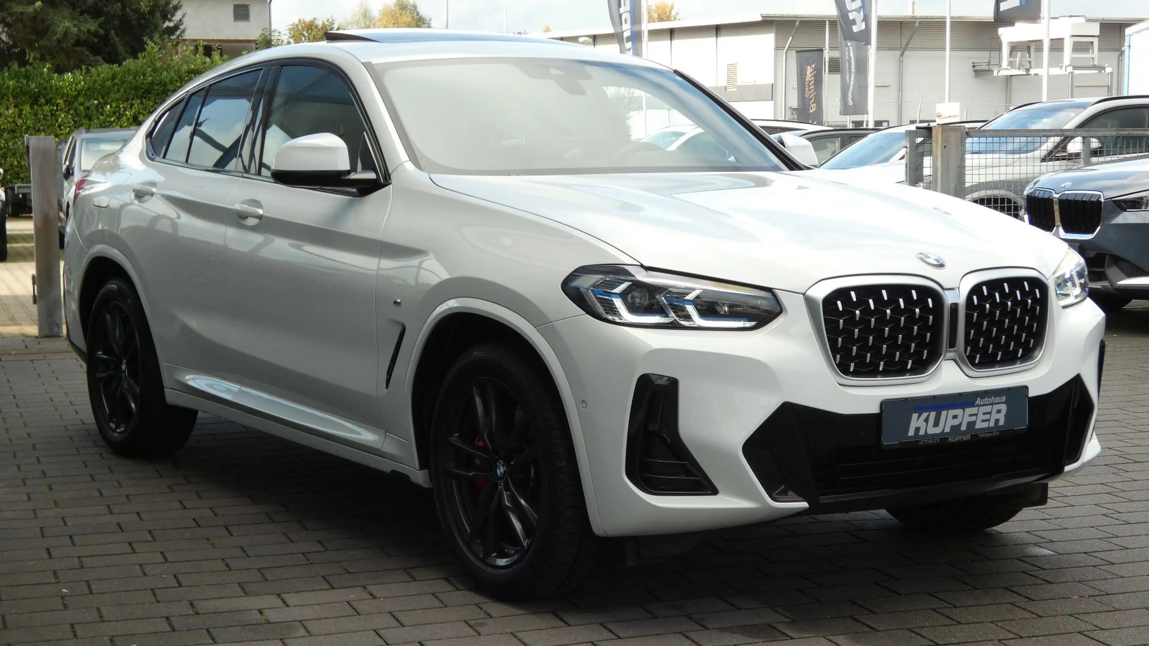 BMW X4 xDrive20i M Sportpak. Laser°Parkass°Temp.M19Z — photo 2