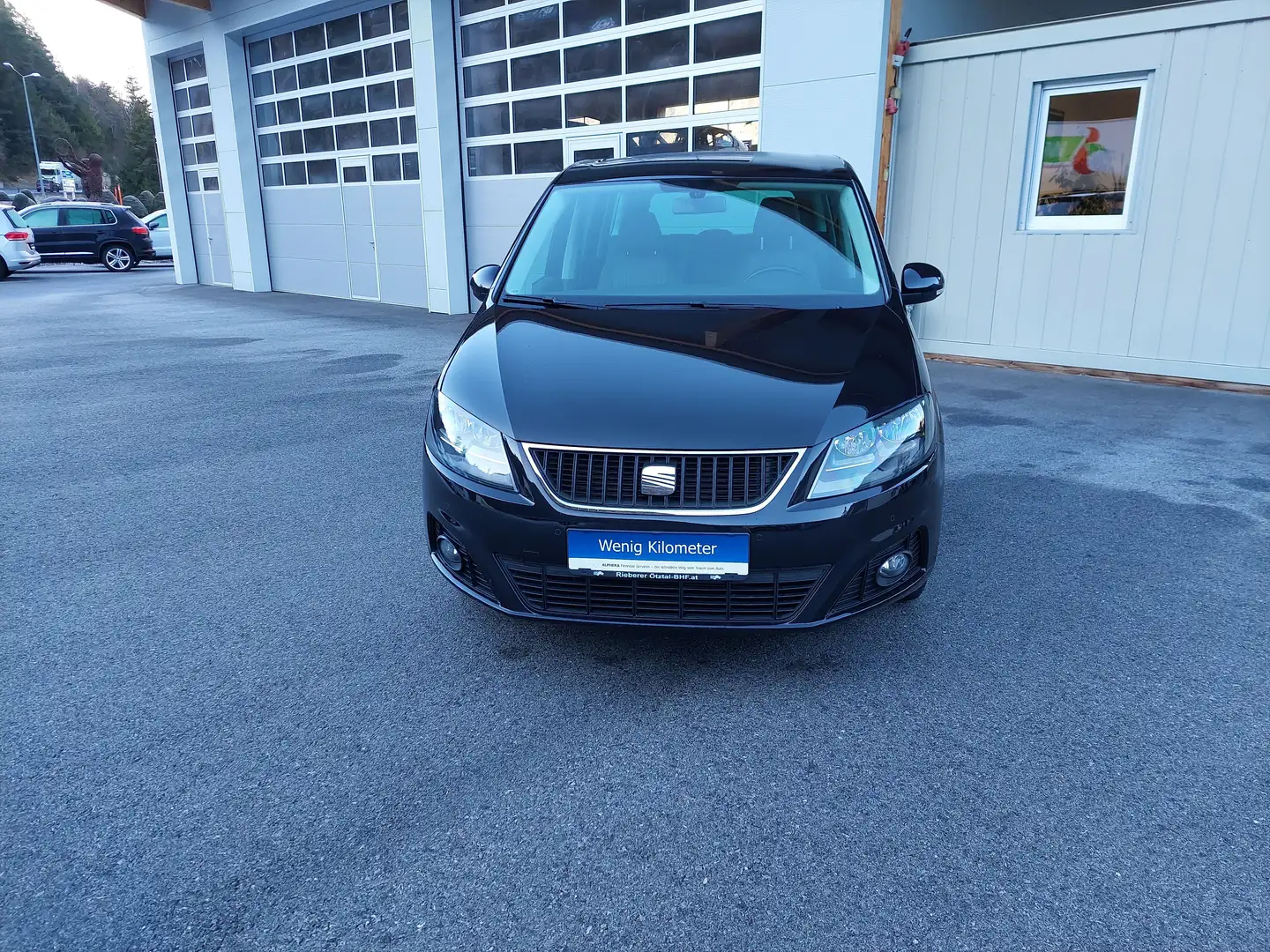 SEAT Alhambra Family Reference Schwarz - 2