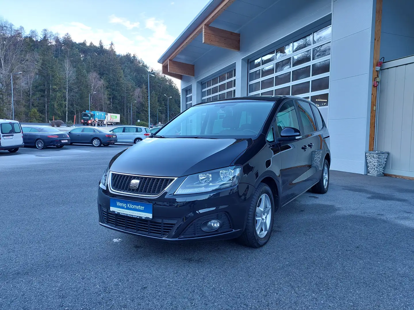 SEAT Alhambra Family Reference Schwarz - 1