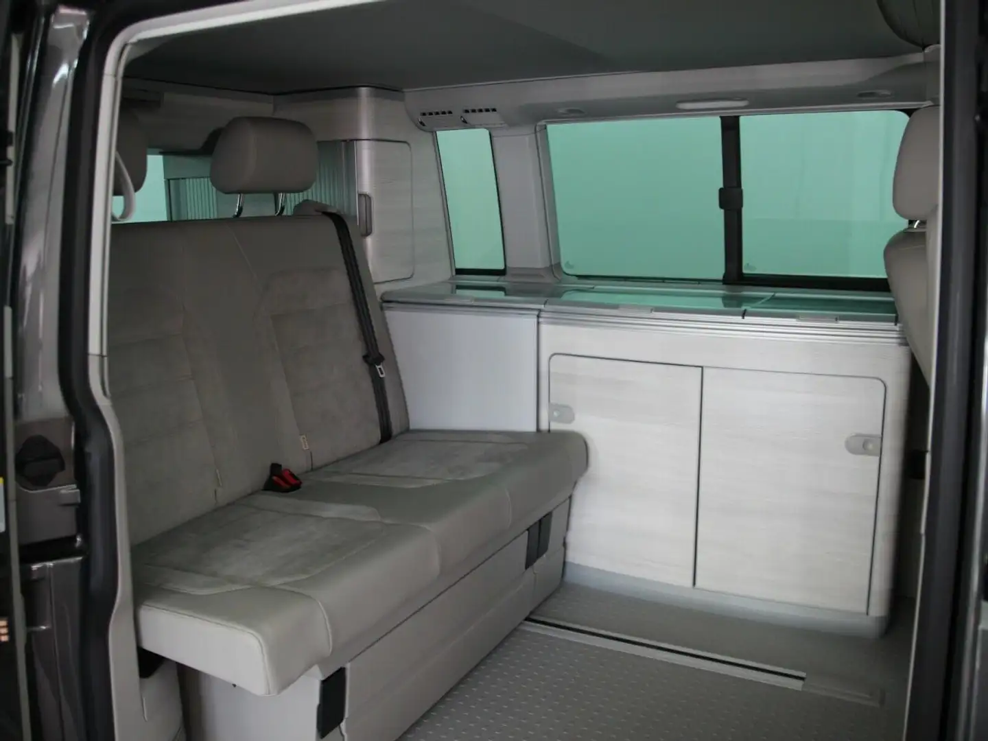 Volkswagen T6 California California Beach Edition 2,0 TDI DSG Beach Edition - 2