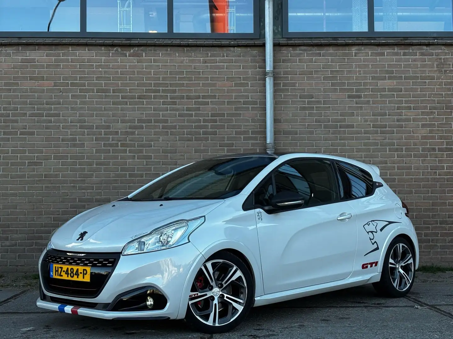 Peugeot 208 1.6 e-THP GTi Wit - 1