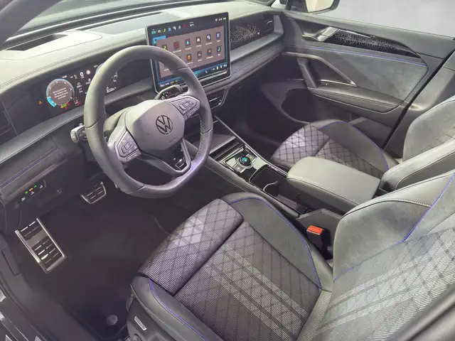 Volkswagen Tayron view 6