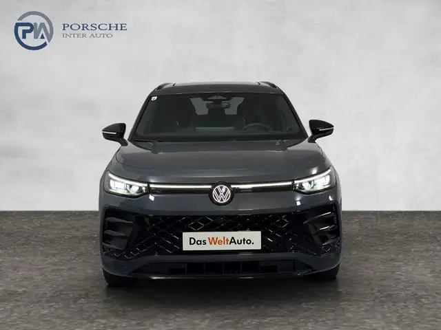Volkswagen Tayron view 2
