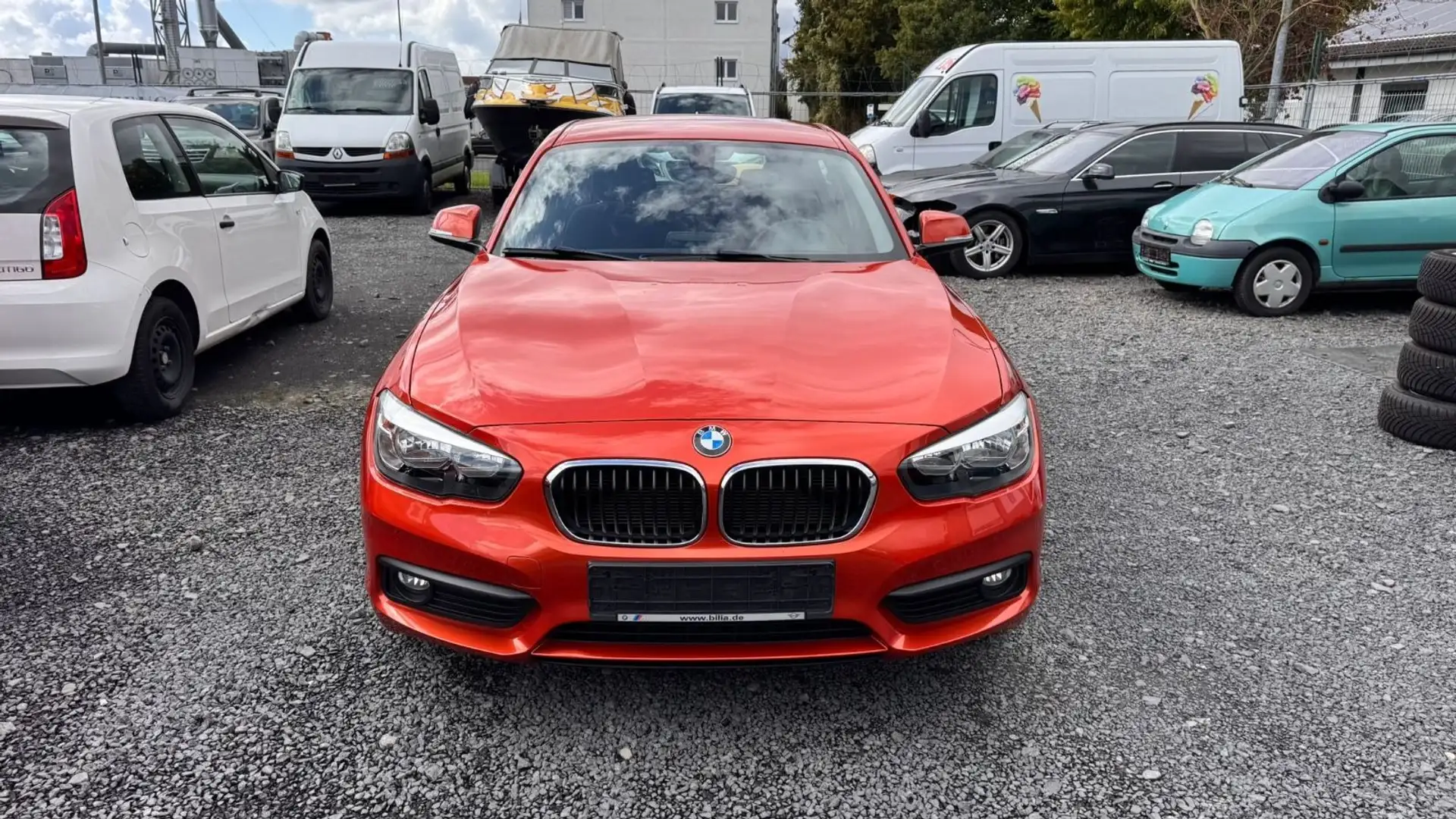 BMW 116 i Advantage  Lim. 5-trg. Naranja - 2
