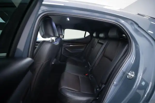 Mazda Mazda3 view 8