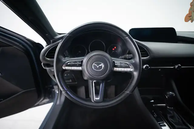 Mazda Mazda3 view 12