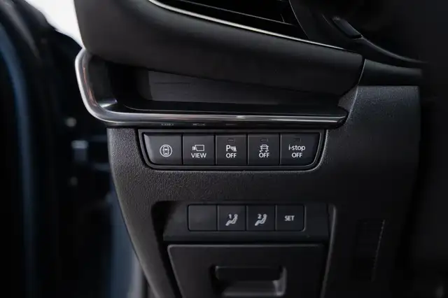 Mazda Mazda3 view 11