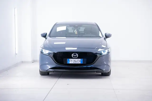 Mazda Mazda3 view 3
