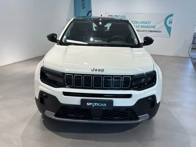 Jeep Avenger view 2