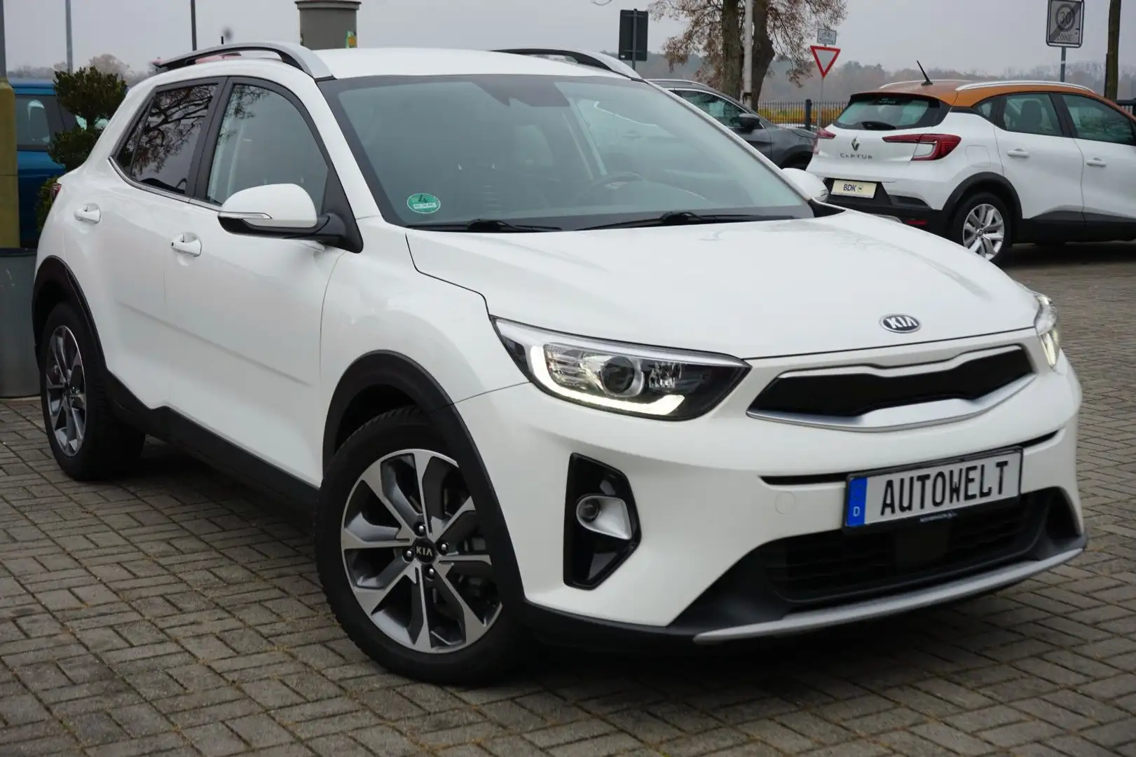 Kia Stonic 1.0 T-GDI 120 Platinum Edition DCT7 Weiß - 2