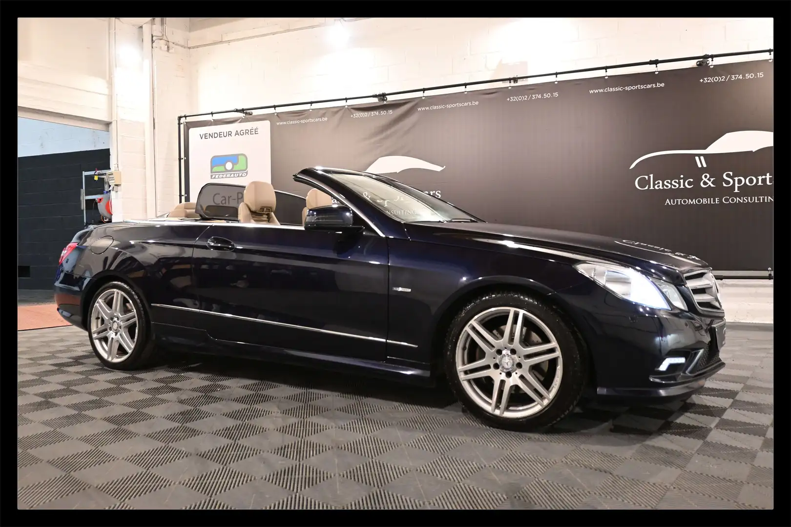 Mercedes-Benz E 200 CGI Cabriolet PACK AMG / AIRSCARF / CAMERA / XENON Azul - 1