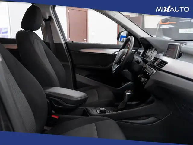 BMW X1 view 14